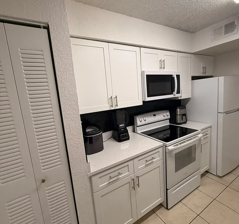 2217 Grand Cayman Ct #1216