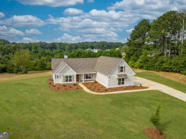 339 Woodfin Way, Social Circle, GA 30025