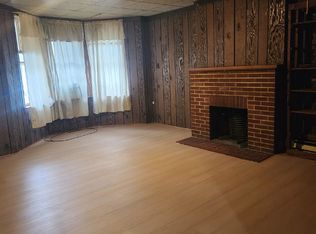 233 E King St APT 1, Shippensburg, PA 17257