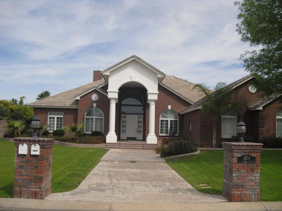 2nd image of 4554 E Juanita Ave