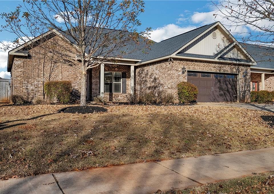1st image of 123 Alexis Way