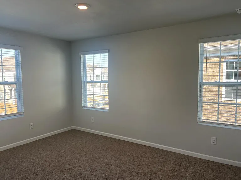 273 Hazel Ln — Photo 48