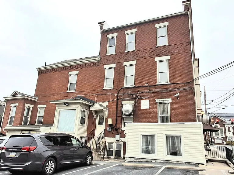 256 S Market St (Parking Pass) — Photo 14