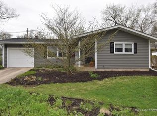 249 S 18th St, St Charles, IL 60174