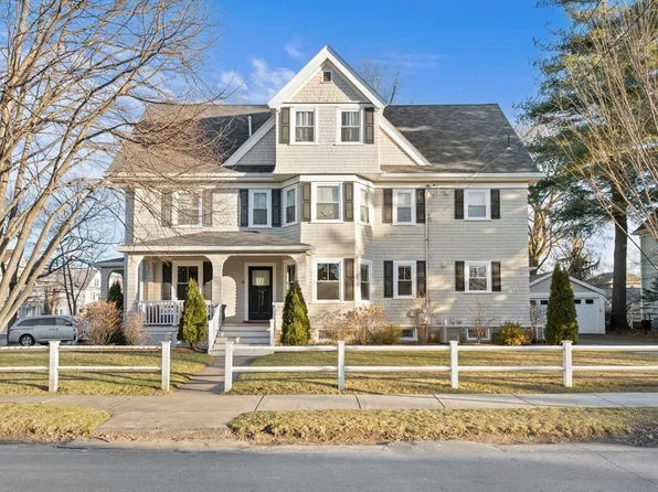 38 Churchill St #38, Newtonville, MA 02460