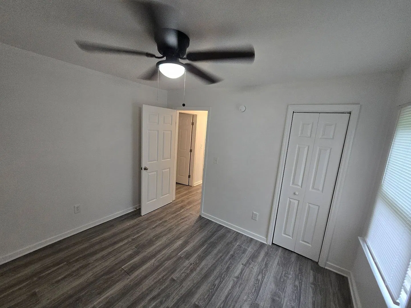 2 Bedroom House In Petersburg Ready Now! — Photo 3