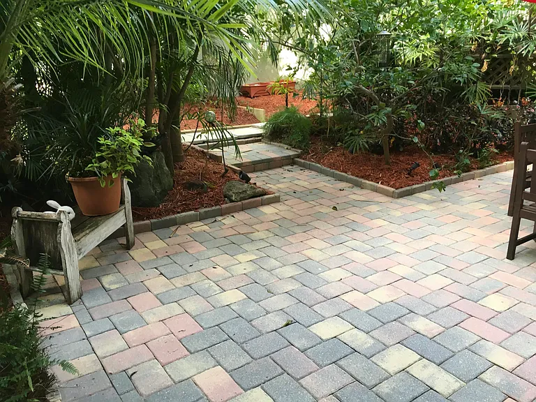 501 SW 11th Pl #106 — Photo 37