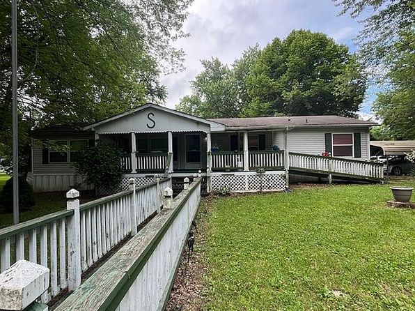 75 Woodmoor Ct