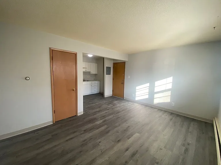 Ashworth Apartments — Photo 10