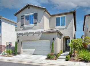 1394 E Via Dorata Way, Fresno, CA