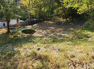 135 Hunter Ave, Council Bluffs, IA 51503