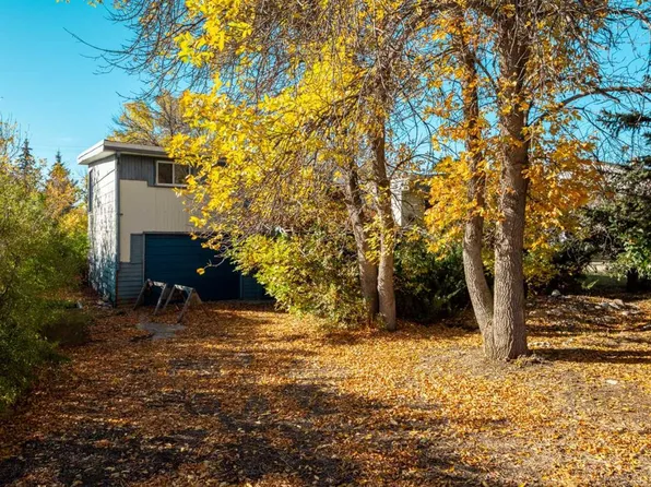 404 N 5th Ave, Warner, AB T0K 2L0