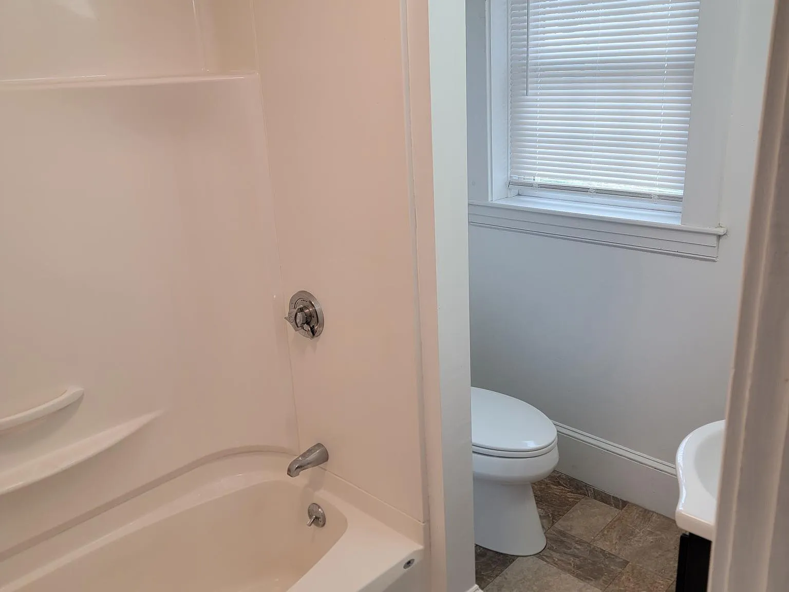 2 bed, 1000 sqft, $1,725 — Photo 1