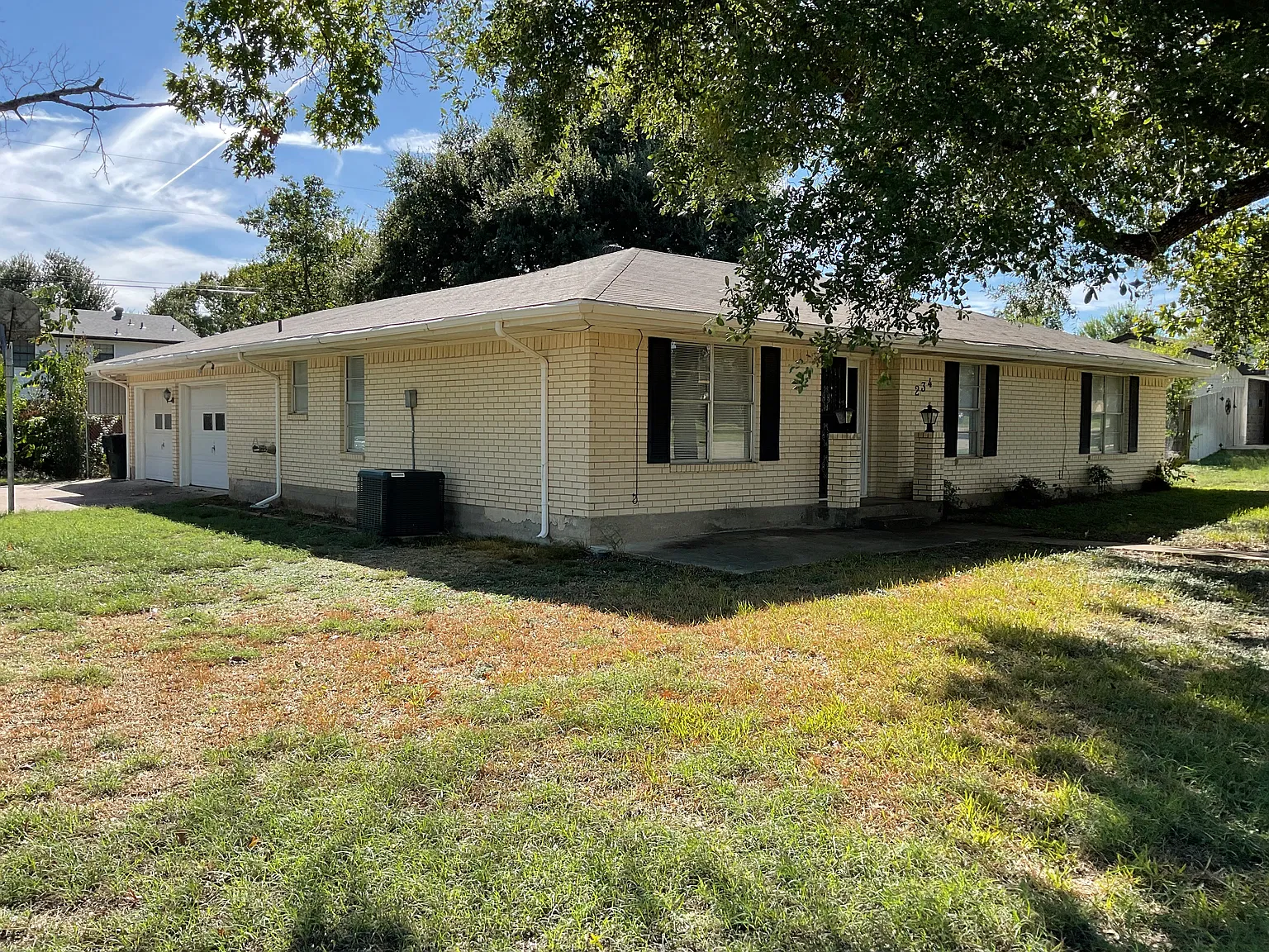 3 bed, 1632 sqft, $1,595 — Photo 1