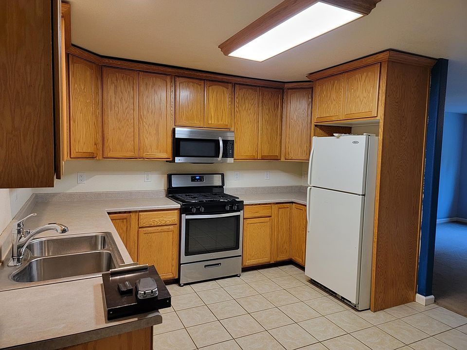 1st image of 26828 Silver Dr