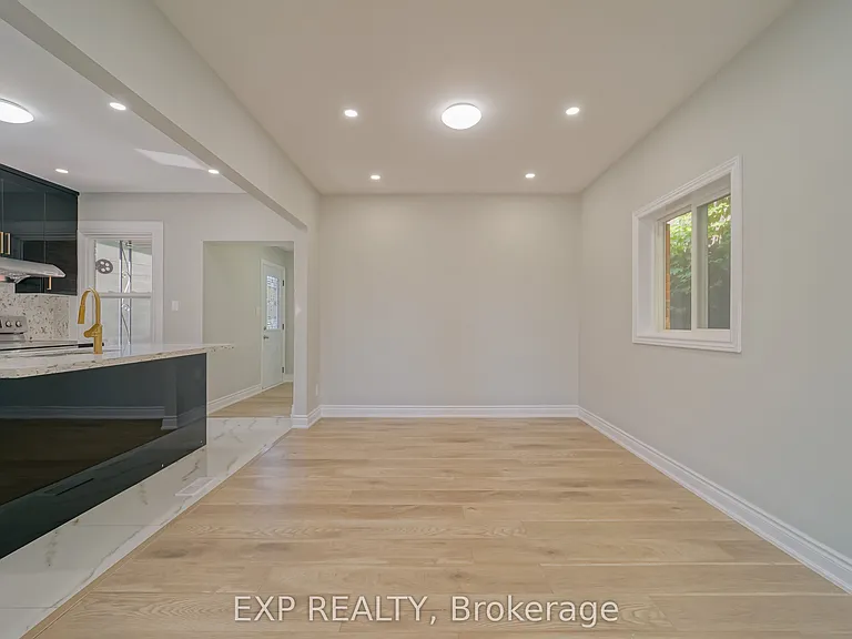 1509 Main St E #UPSTAIRS — Photo 6