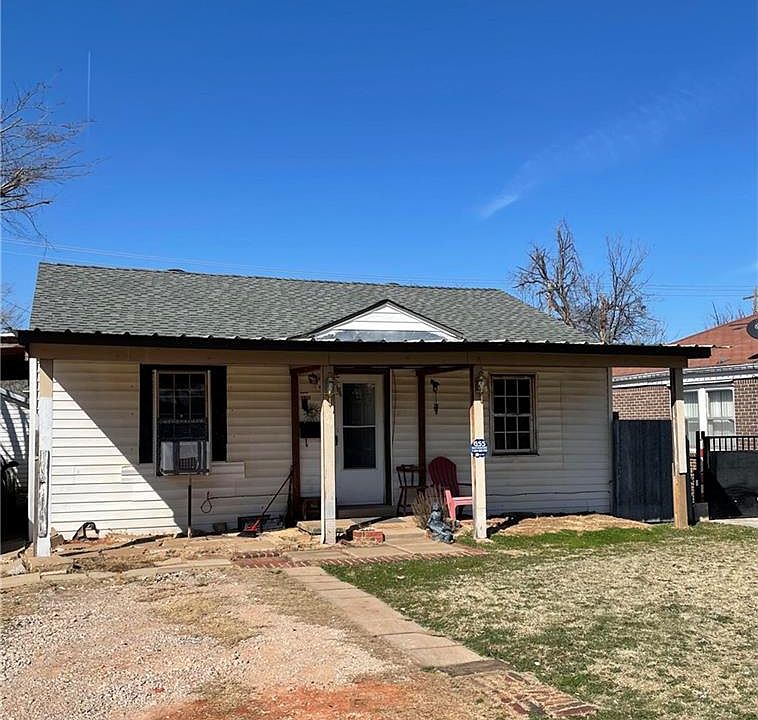 1st image of 1017 SW 34th St