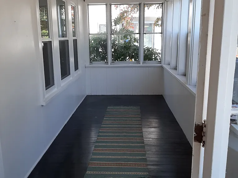 33 Edgeworth Rd — Photo 3