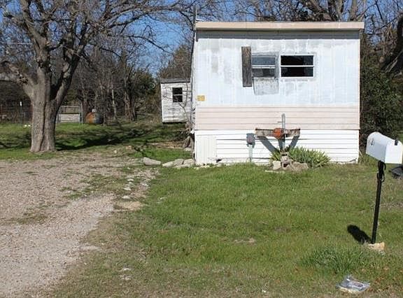 2nd image of 3228 Evergreen Dr