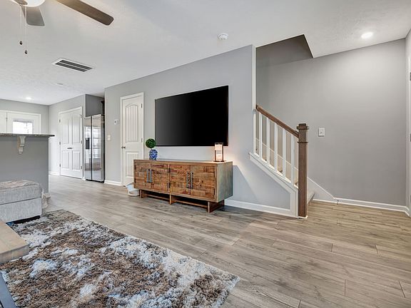 4th image of 3020 Utah St