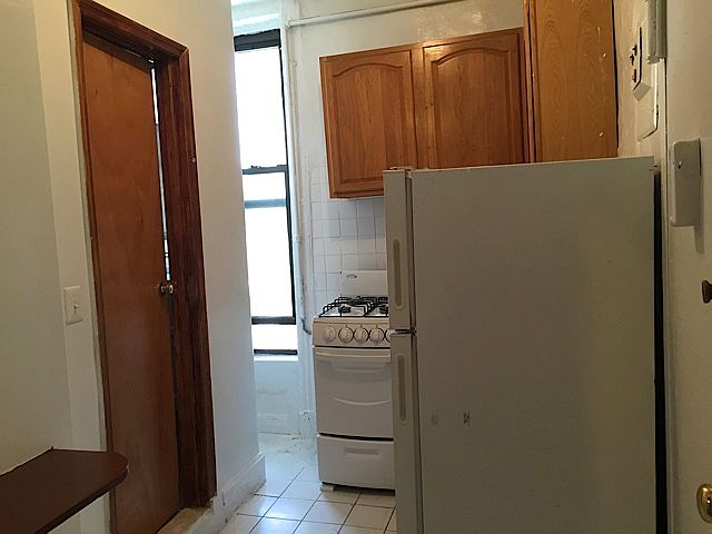 1st image of 532 9th Ave APT 4C