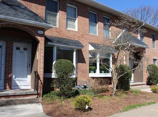 13A Mansion Woods Dr #13A, Agawam, MA 01001