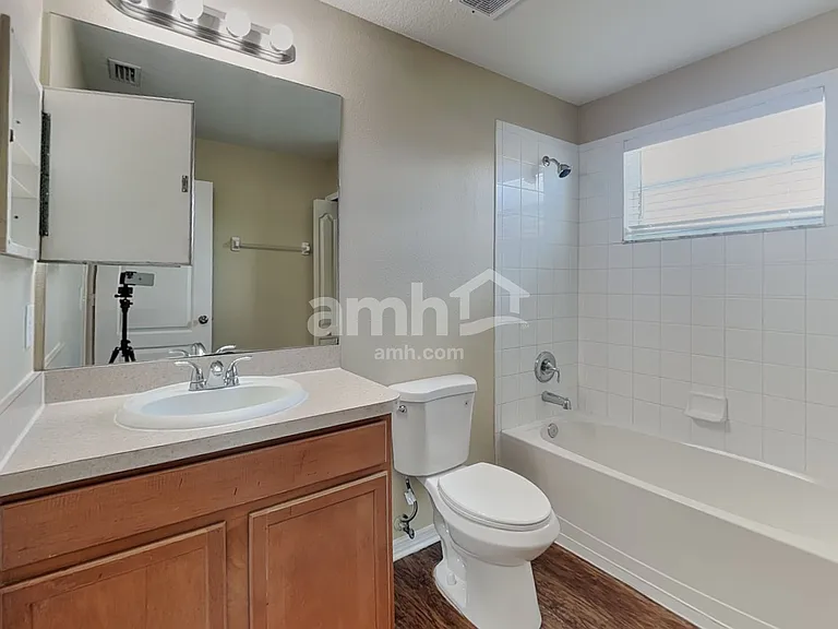 15403 Quail Woods Pl — Photo 14