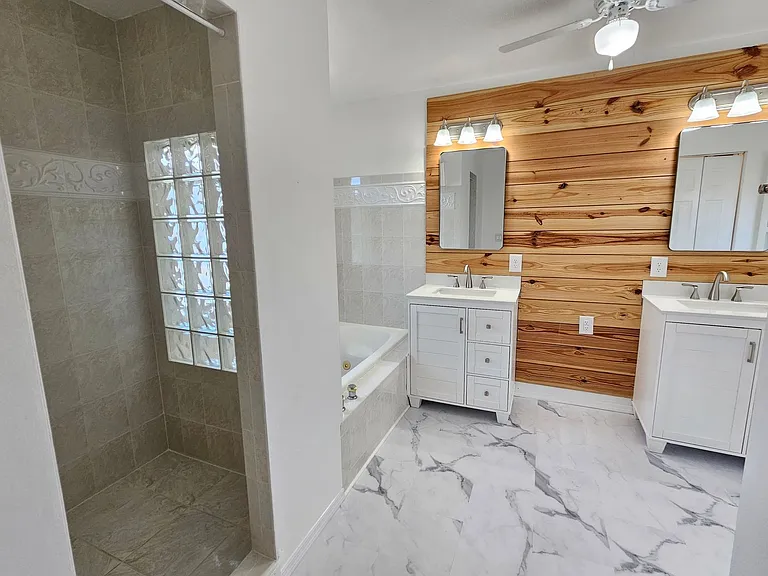 341 Bayshore Dr — Photo 34