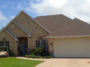 60 Blue Jay Ln, Lone Grove, OK 73443
