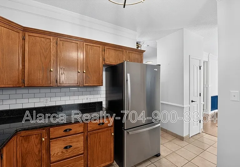 290 Sweet Martha Dr — Photo 5