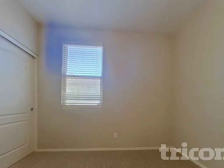 17350 W Woodlands Ave — Photo 10
