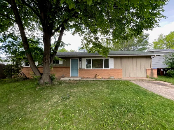 2405 Tamarac Dr, Fort Collins, CO 80521