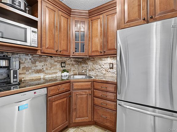 5th image of 108 Sagamore Road #3M