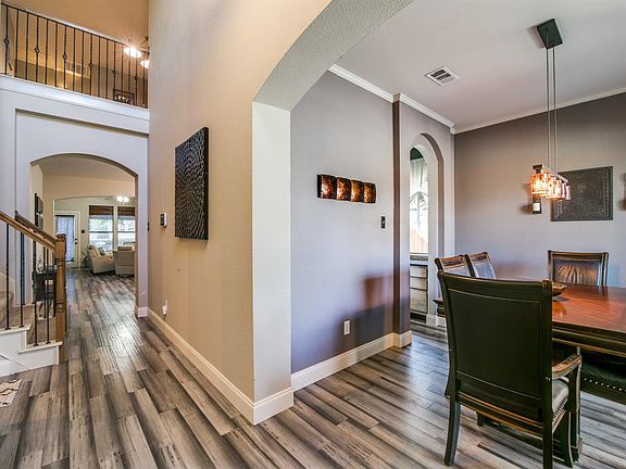 5th image of 955 Mont Cascades Dr