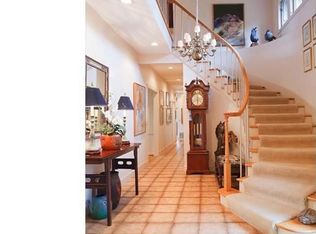 1315 S Corbett Hill Cir, Portland, OR 97219