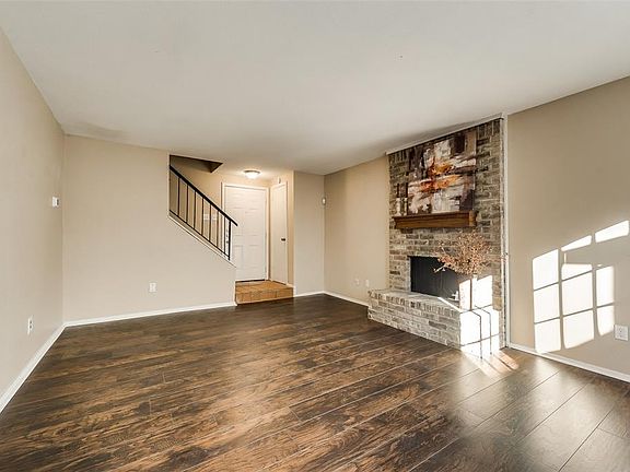2nd image of 2844 Capella Cir