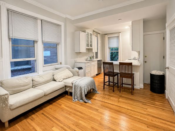 148 Worcester St APT 2