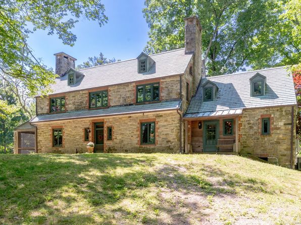 295 Stub Hollow Rd, New Hartford, CT 06057