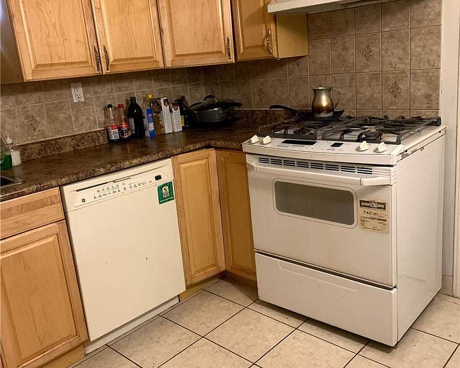 2nd image of 85 Samba Dr