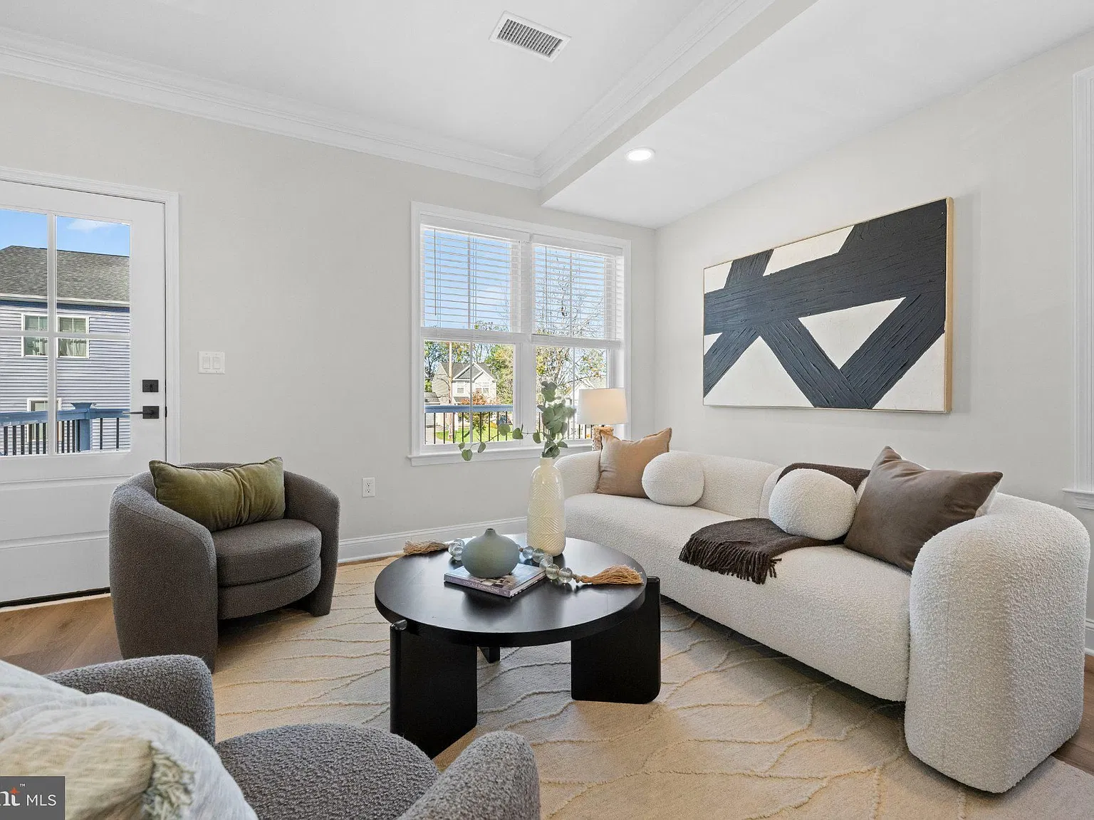 2 bed, 2.0 bath, 1450 sqft, $2,900 — Photo 3