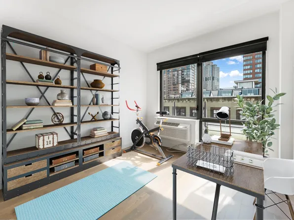 148 1st Street image 81 of 204