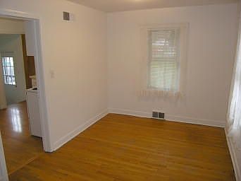 3rd image of 321 S Edson Ave