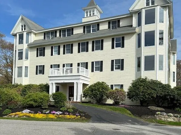 8 Arlington Avenue #H2, Kennebunkport, ME 04046