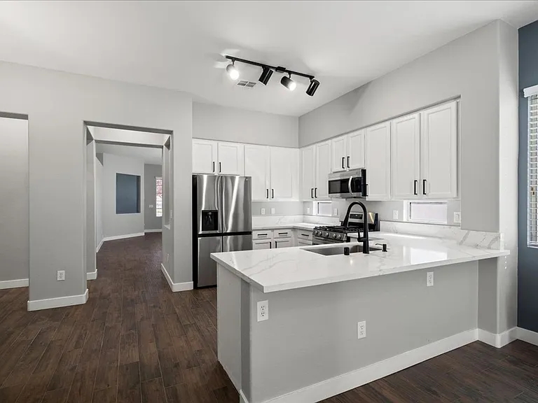 10101 Pinnacle View Pl — Photo 11