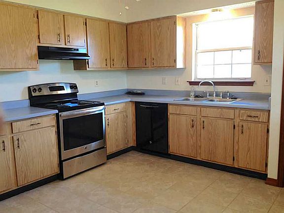 5th image of 849 Marjorie Ct