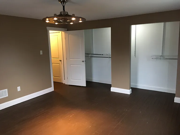 Primary bedroom (2nd floor)