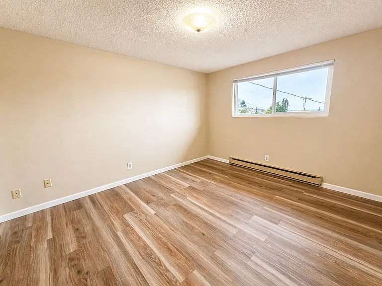 3432 Hoyt Ave #6 — Photo 10