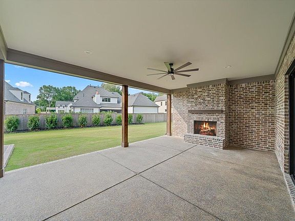 3rd image of 9170 Old Green Ln