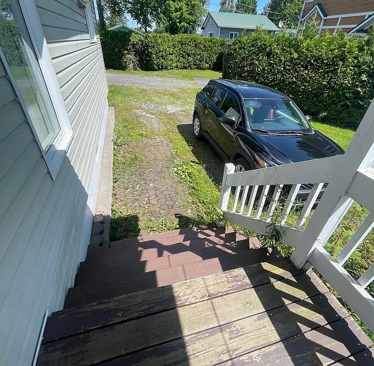 1st image of 285 Pikes Peak Ave