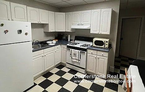 2nd image of 3 Shepherd Ave #3
